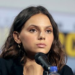Casting reference: Dafne Keen
